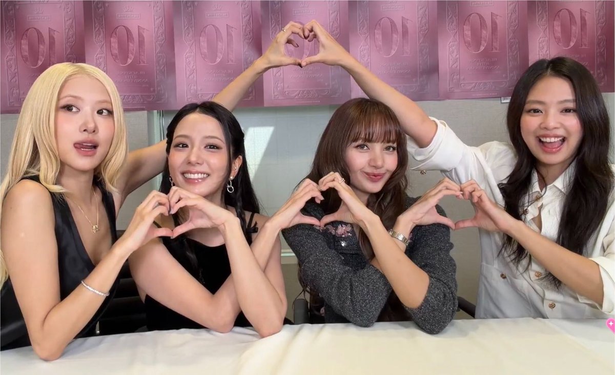 blackpinkbabo's tweet photo. happy 10th anniversary blackpink 🥹🩷 https://t.co/SA32udHATO