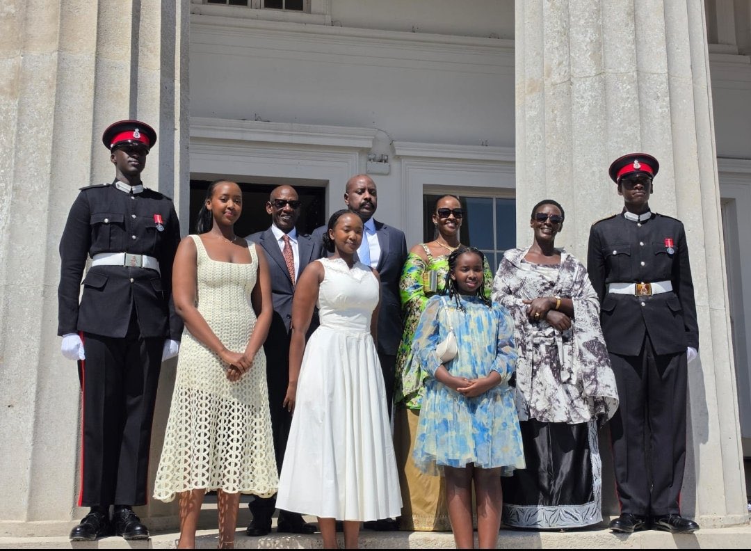 Plumedia1's tweet photo. Just in;
Ruhamya Kainerugaba and Bakira Ruyondo have successfully completed their training at the prestigious Royal Military Academy Sandhurst.

The proud moment was shared with Afande CDF, Gen. @mkainerugaba, and the family as they celebrated this remarkable achievement.

Congratulations to both officers on this outstanding milestone. 🇺🇬🎖️