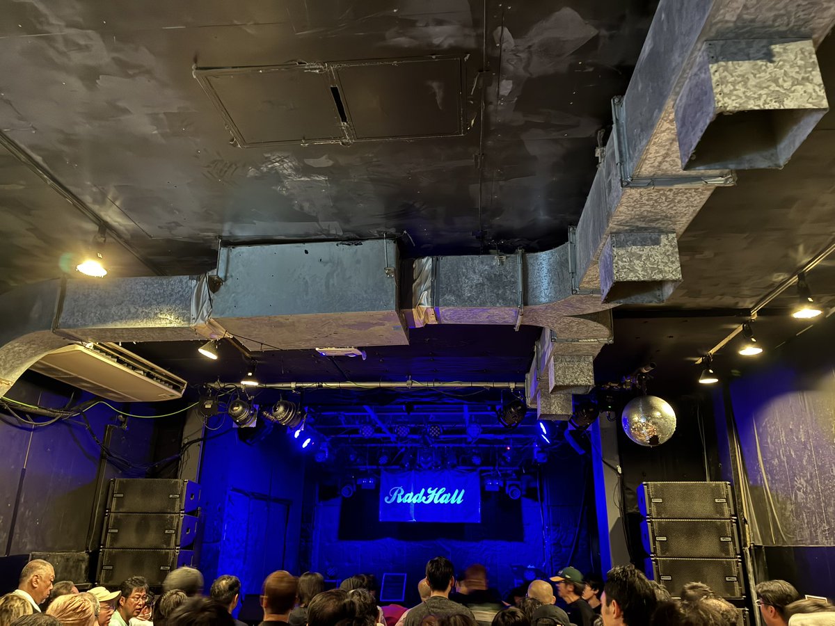 bullrasta's tweet photo. 久方ぶりのkolokolとオケトー！昼から最高の対バンあざっした！stringsとbonfire、千年樹、ララバイ解散できて涙目でした！‹‹\(´ω` )/›› ‹‹\( ´ω`)/››~♪ https://t.co/E5MctQynsl