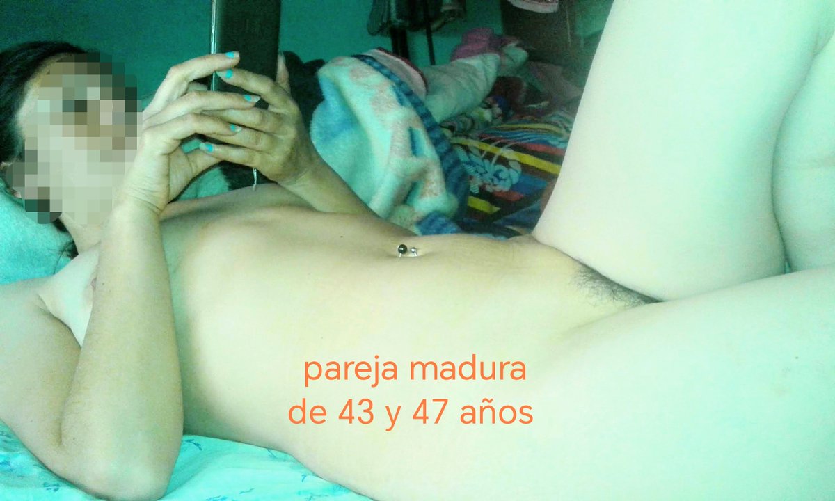 sw_madura7985's tweet photo. Ya que no había nada que hacer 
Un rato de relax y checando las redes sociales y contestado los md checando propuestas https://t.co/0w18sTVm1a