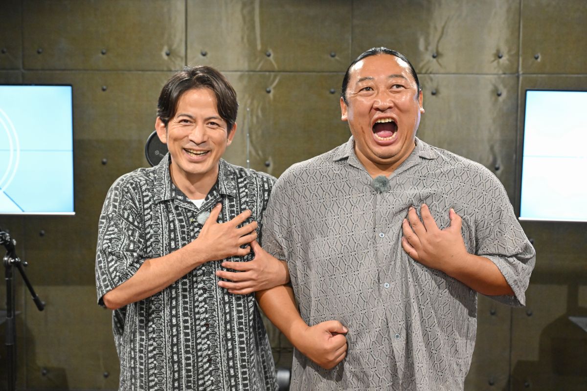 oshiraku's tweet photo. 📍推し楽 ニュース💌

岡田准一、初対面の梶裕貴をハグ「ずっと会いたかった」即興の生アフレコも！

詳細はこちら👉https://t.co/MWzbWiQzcZ

#今さらシロー #岡田准一 #梶裕貴 https://t.co/dWtTSgfhX0