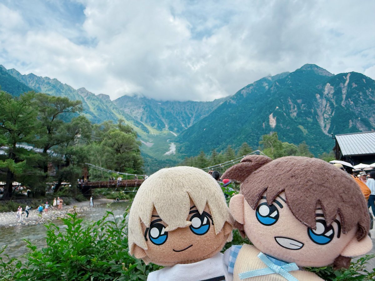 6910n's tweet photo. 努努每张照都是一个角度😂也算过山之日了⛰️🪻 https://t.co/9atX26sTjc