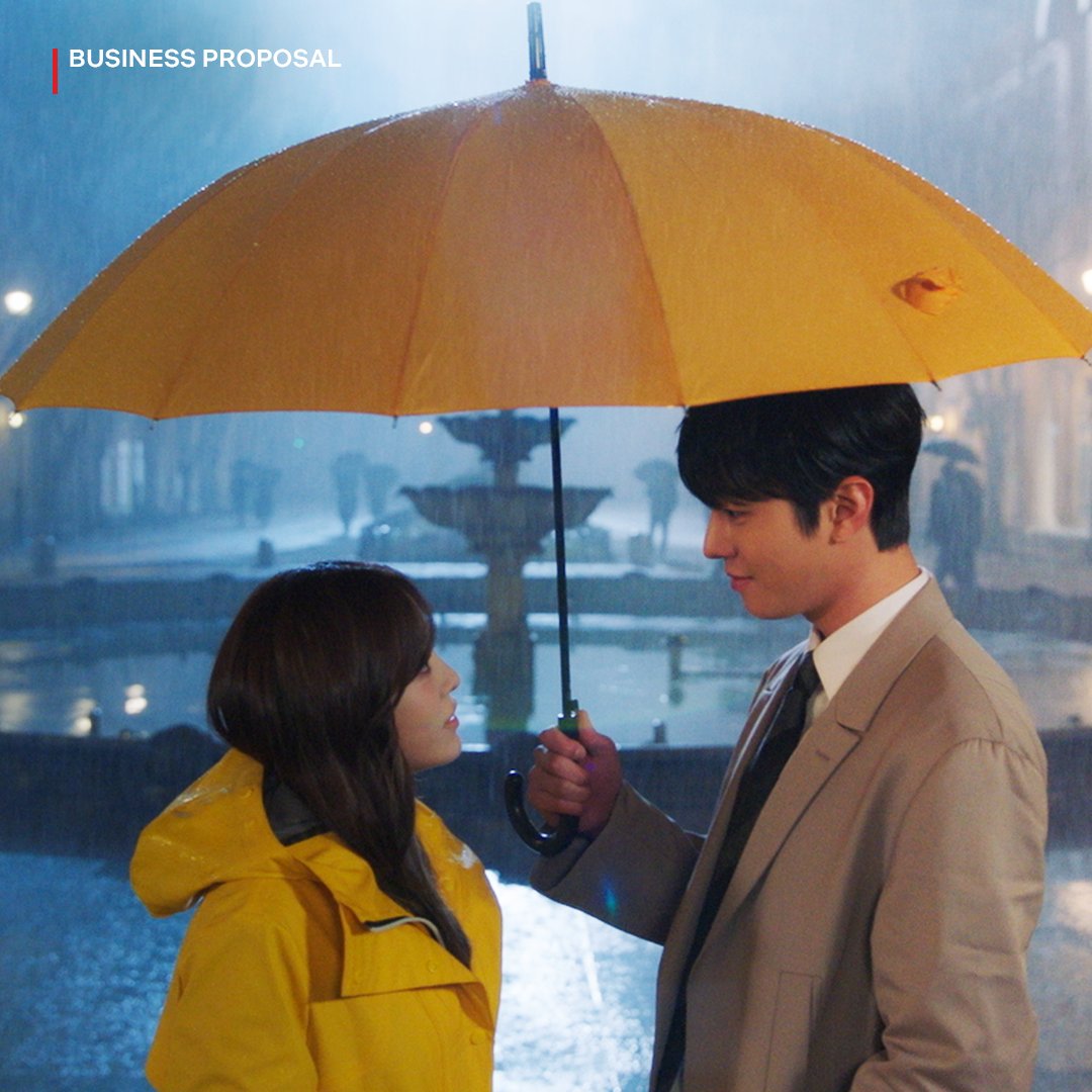 Netflix_PH's tweet photo. this classic k-drama trope still hits every single time ☔

#OurStickyLove #MyDemon #TwentyFiveTwentyOne #BusinessProposal https://t.co/WDwAR97yo2