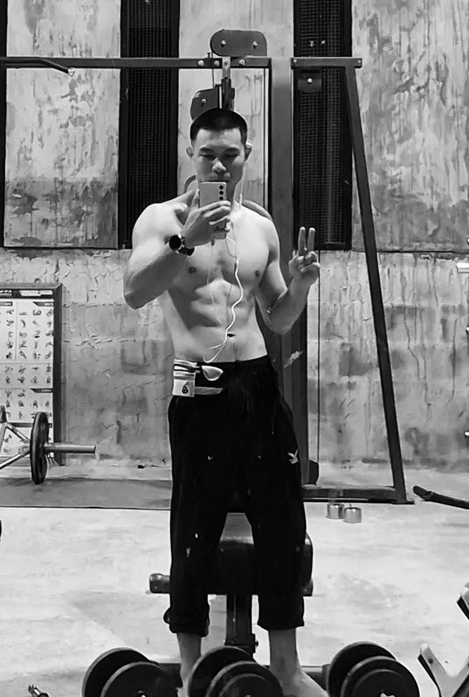 AumSAHA1995's tweet photo. มือใหม่นะค้าบบ 
ฝากหหารตัวน้อยแต่……ใหญ่ด้วยนะค้าบพี่ๆ https://t.co/AWegsBKd9M