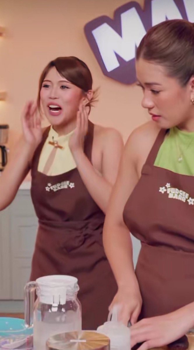 ultmaraiah's tweet photo. Alalahanin n’yo guys, sandamakmak na baking soda ginamit nila para sa cookies nila last time hahahahdkthejehe 😭😂 https://t.co/zdNWo299o8