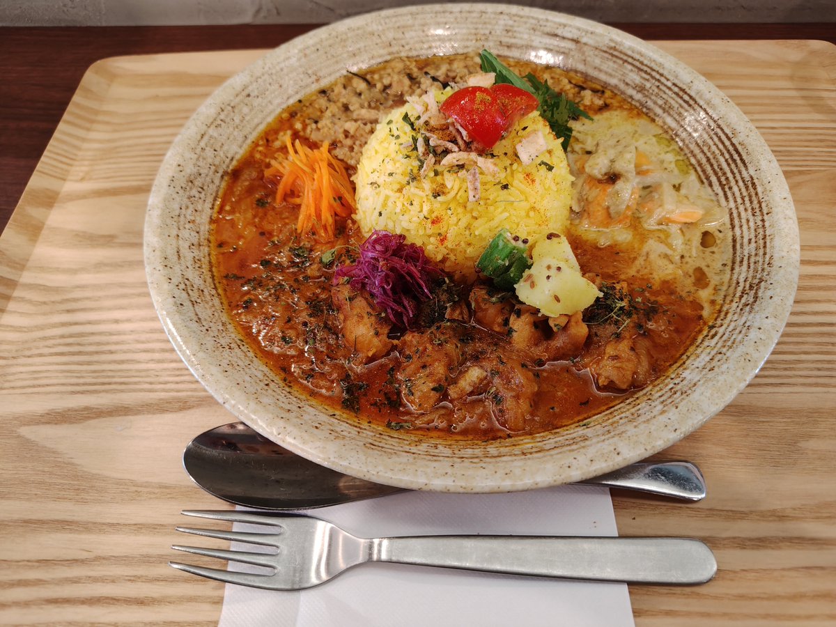kikyoyuki's tweet photo. 今日の昼御飯。本日のカレー
#GIMICURRY https://t.co/xPFp5RkWXr