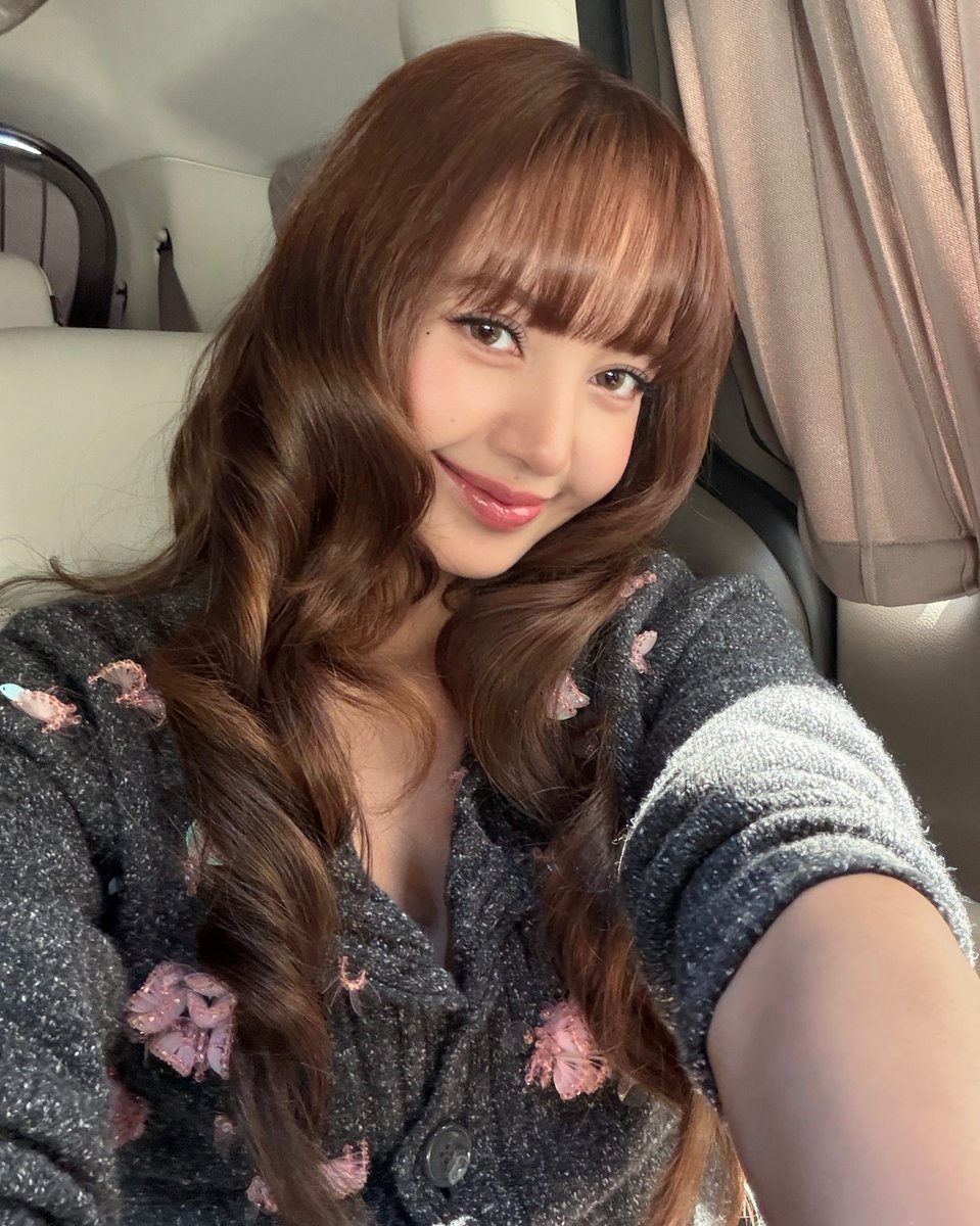 LILITEAMTH327's tweet photo. LISA instagram update     

🗓️08.08.2026      

📝 Thank you so much to all the Blinks who were there with me throughout these ten years! Because of your support, you are the ones who keep me going and I promise to keep working hard to do the same for you. I strive to be a better version of myself to make you guys proud.  And to my ride or die members, its been a rollercoaster of a ride but I wouldn’t have it any other way. There will be ups and downs but we are in it together and know that I will always have your back.  Love you Blackpink 🖤 Love you Blinks 💗 

🖇️https://t.co/kugXSFD5jK 

#LISA @wearelloud
