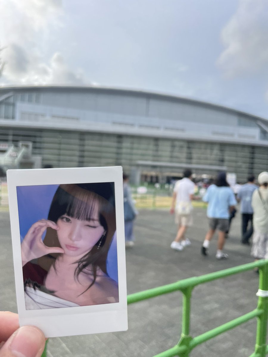 miffy00000's tweet photo. チェウォンちゃんに会いに来たよ
#LE_SERRAFIM https://t.co/Vaq66sIl2a