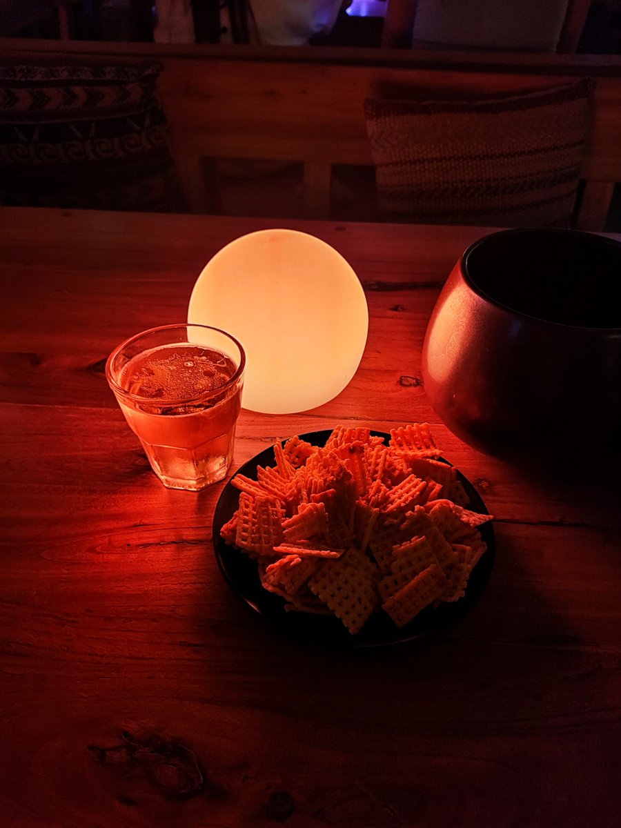 Tritaaar's tweet photo. The neon is soft, miso soup steams slow, and the night’s lonely bits find a warm spot here—tiny joys for a tired soul. ， https://t.co/JxXBLyzDI5