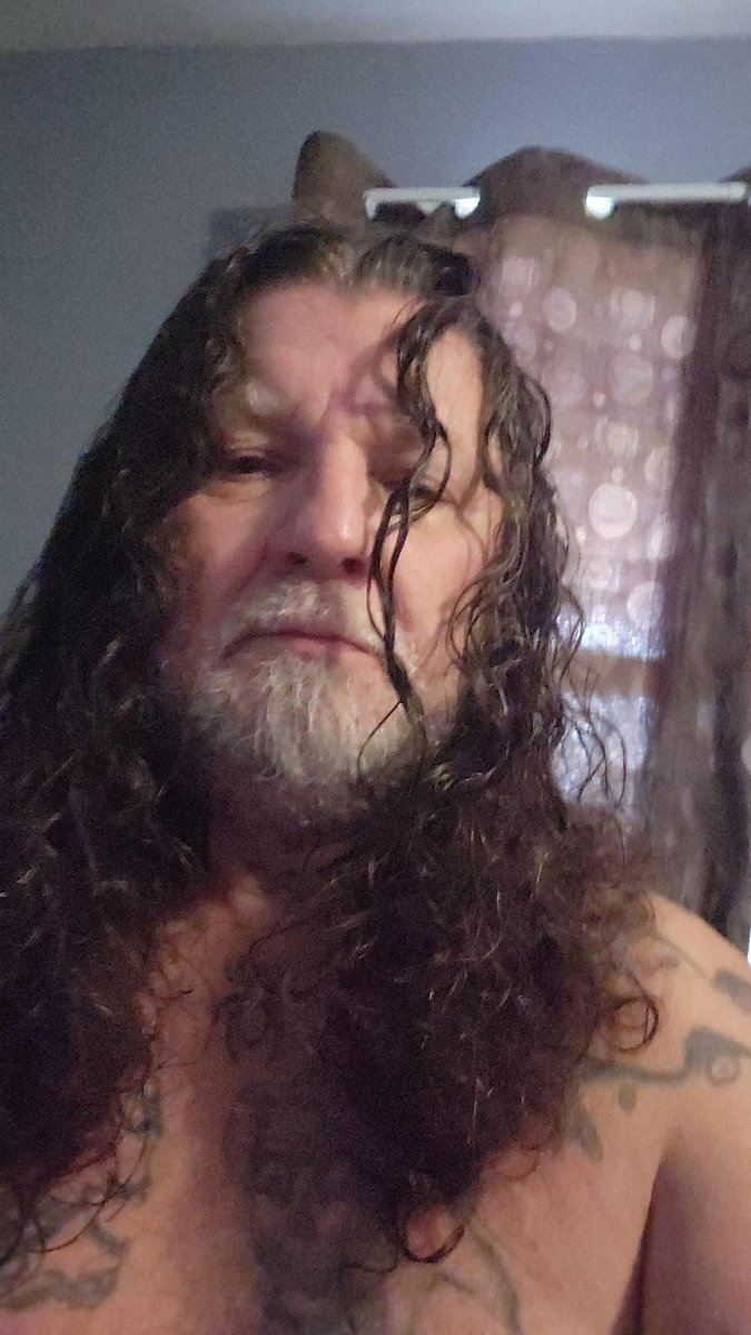 KeithLilly59209's tweet photo. @turutugur Lady i would love to take you out https://t.co/0UU7Qr02ZL