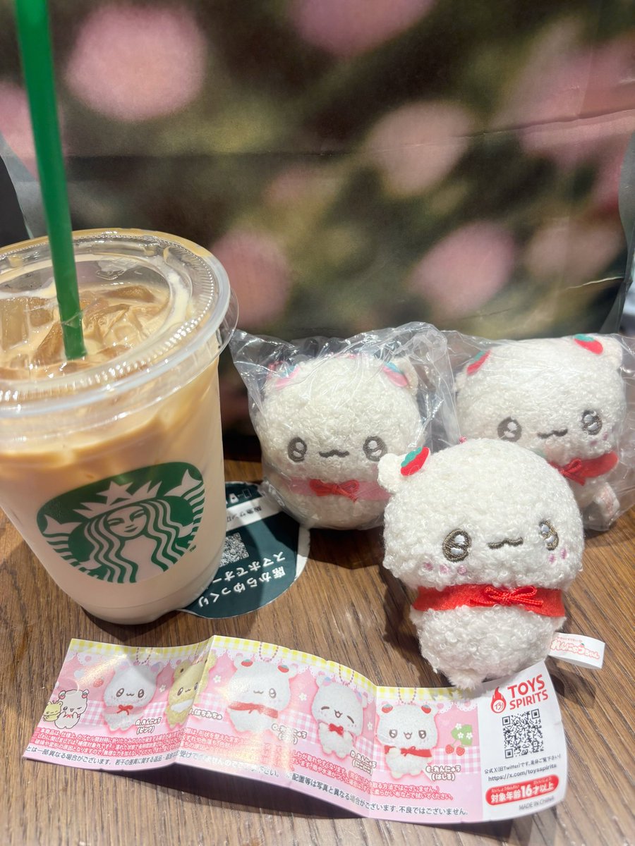 oxepox's tweet photo. 今日はこの子を求めにお外出た、ほしかったピンクのれんにゅうちゃんゲットできてうれしいかわいい♡ 梅田ぶらついてたら高校の時の大好きな友達にたまたま遭遇していい一日♡ひとり昼活最高ദി ˉ͈��꒳ˉ͈́ )✧ https://t.co/yBetEqALtB