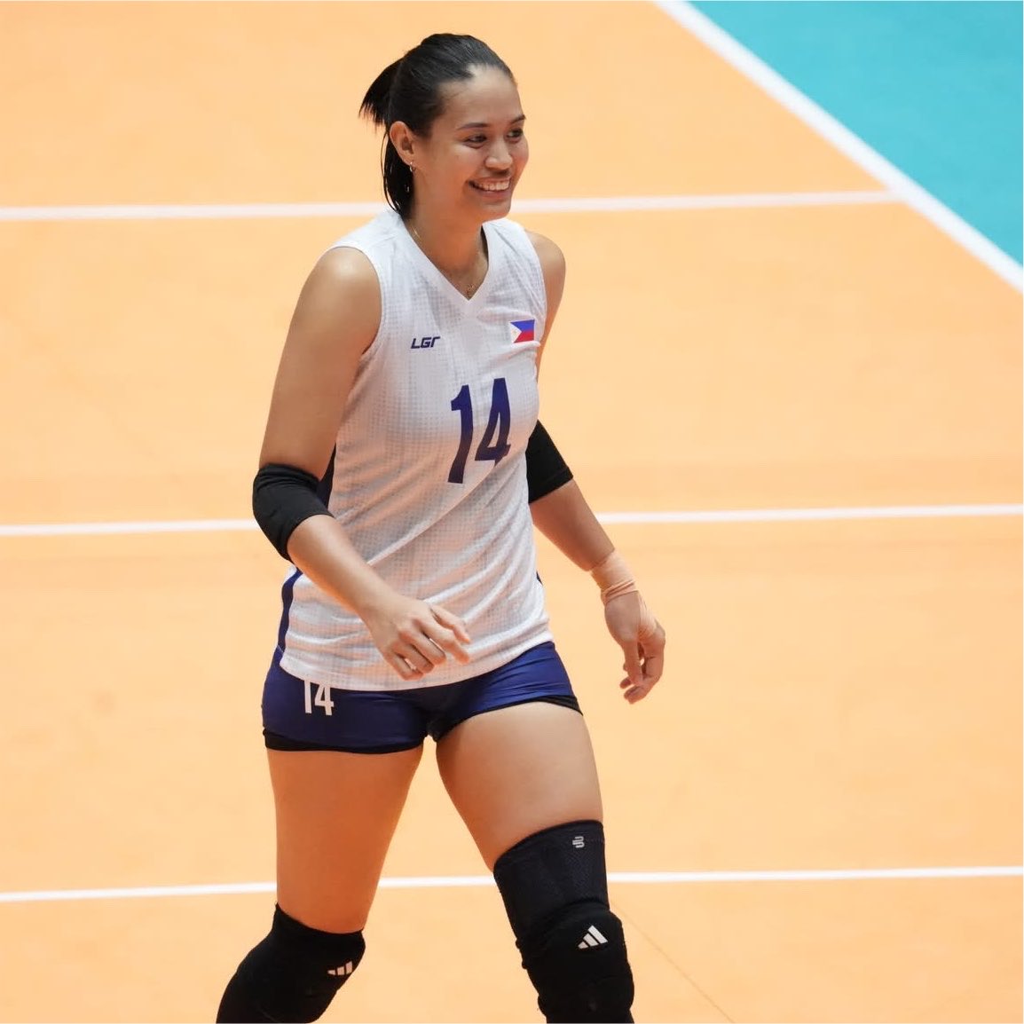 volleytiger's tweet photo. OUR THREE-HEADED MONSTER TODAY 👹🇵🇭

Statistics against Vietnam (4 sets)

EYA LAURE
22 points
• 20 attacks
• 2 blocks

ALYSSA SOLOMON
17 points
• 15 attacks
• 2 aces

BELLA BELEN
16 points
• 12 attacks
• 3 blocks
• 1 ace

Thanks for showing up today, ladies! 🥹🇵🇭

#SEAVCup https://t.co/GPKvW2N9E7
