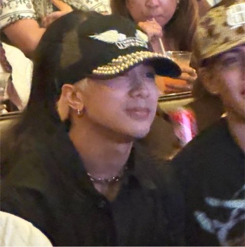 joshsyeoja19's tweet photo. pogi spotted! 🥰 musta naman ang pakiramdam mo sir 🥹 https://t.co/CemIKfUFlO