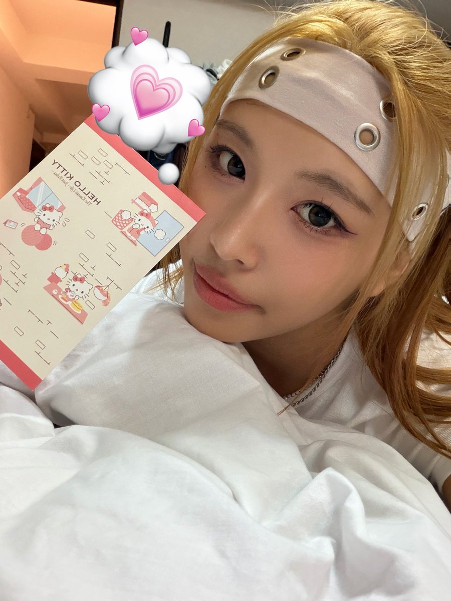 tiger_xin_news's tweet photo. #fromm | #esha 🦦
🦦: I received your letter well, thank you..ღ
🦦: It's just so cute...🙄🙄
#esha #xin https://t.co/yUi0eSe8Pz