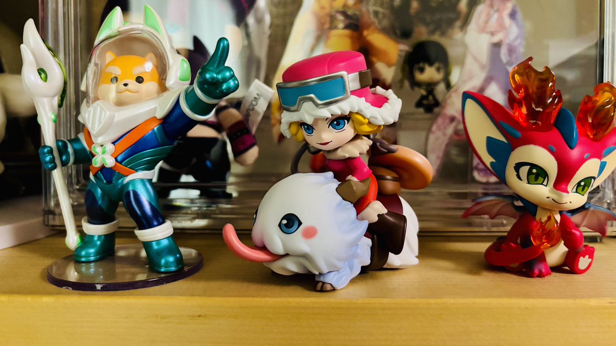 NAOKY39's tweet photo. popmartでlolのフィギュア買ってみた！！
全体的に可愛い！
でも、ミスフォ、ジンクスとか欲しかったなぁ。 https://t.co/xdA880W0em