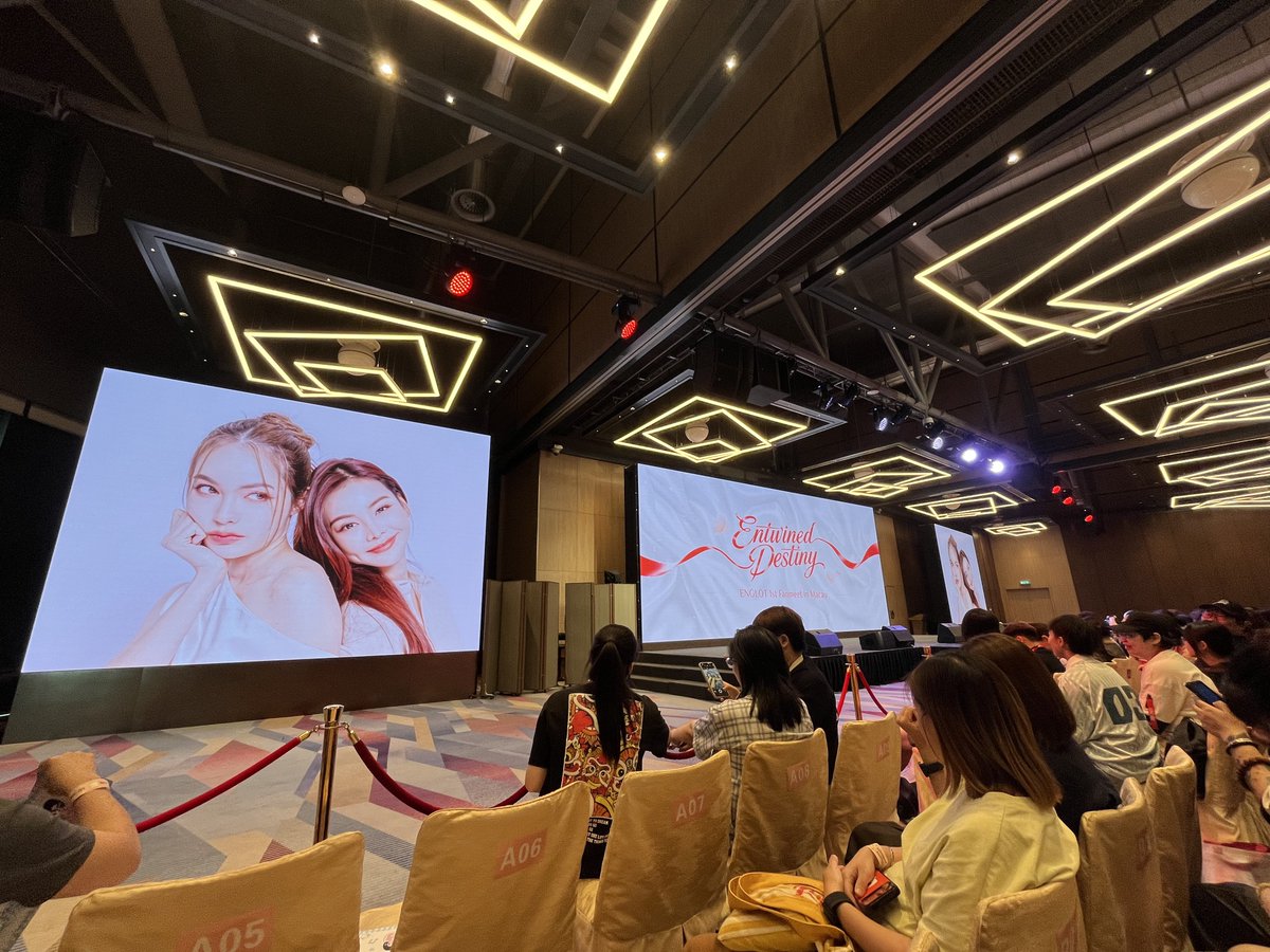wilxiiix's tweet photo. พร้อมค้าบบบบบบ

#1stFanmeetENGLOTinMacau https://t.co/QCfNnr2Tfo