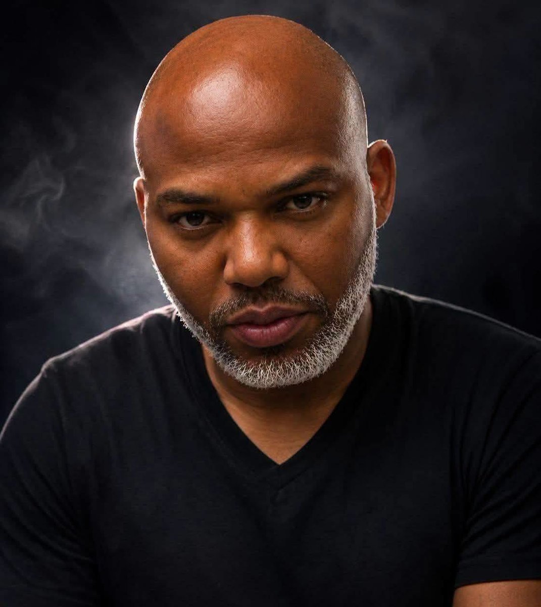 spoiltkid's tweet photo. Mazi Nnamdi Kanu's last statements in radio Biafra before he travel to Kenya.

"I commit my soul onto thee oh lord, I have done my part it's time for me to start the journey. 

The rest of the war belongs to you oh Chukwu Okike Abiama. 

The day ahead is very dangerous, it will be the most difficult day in this struggle. 

Many of you will be bought over and many of you will fell out, the foundation of IPOB will shake. 

Many things will start happening but we shall overpower them.

They will start creating many groups to attack IPOB foundation and many people will die.

He went ahead to say,  for some of you who will overpower this temptation, you have been chosen to do this work. 

He asked us to pray with the book of the psalm, he went ahead to say after praying these psalms, unimaginable things will begin to happen.

He also said that he'll be on the war front to lead this very battle. 
He encouraged us to follow his instructions and be prayerful and strong so that we will overpower this heavy storm.

Mazi Nnamdi Kanu saw it all.

✍️ Elochukwu