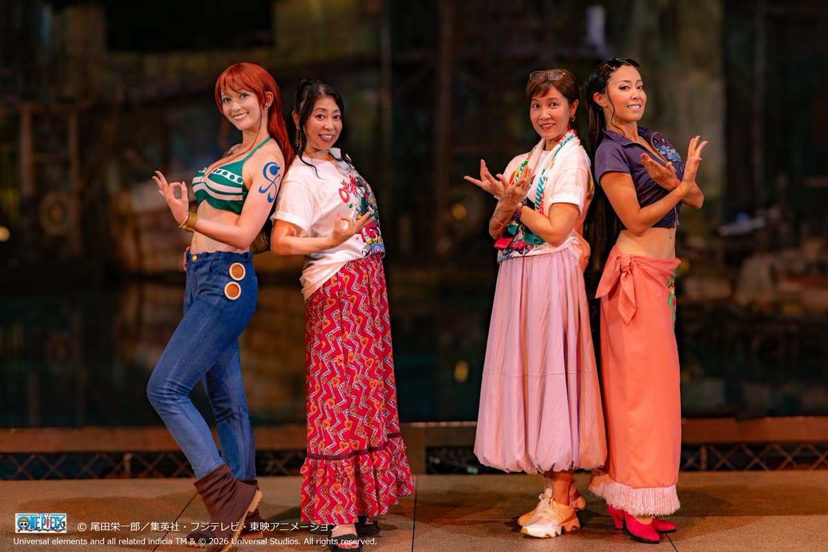 USJ_Official's tweet photo. ✨🎉スペシャルゲスト来場🎉✨
- ̗̀ ワンピース・プレミアショー 2026  ̖́-

7/30のショー終演後
駆けつけてくれたのは…！✨

🎙️ナミ役：岡村明美さん
💬「ルフィが〇〇になっちゃうなんて、ここでしか見られない…！」

🎙️ロビン役：山口由里子さん 
💬「ハンコックとルフィのやり取りが見られて、キュンキュンしました！」

会場は大歓声に包まれました👏

当日券情報はここからチェック‼️
https://t.co/yy15RfWZkB