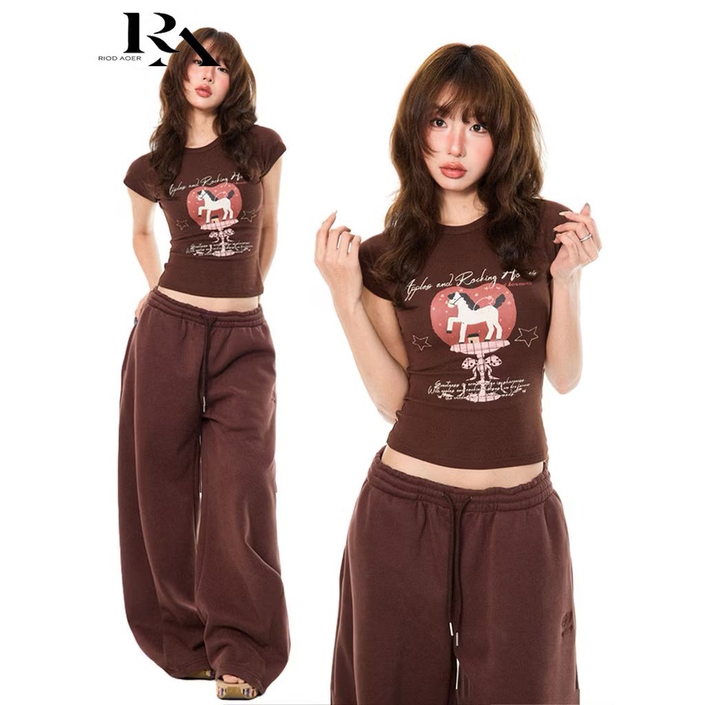 inibiyah's tweet photo. INI MAH BUKAN BERSAHABAT LAGI TAPI SEDEKAH... kaos dailywear murce tapi tetep kece di pake hangout jugaa https://t.co/1r034elsVp