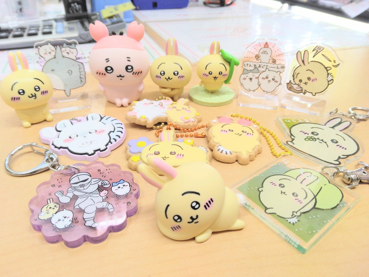 NEXTSTAGE1983's tweet photo. 🐰💗ちいかわ入荷💗🐰

さらに♪ちいかわのガチャアイテム＆雑貨入荷～✨
あれ？今回はうさぎが多め！？🤣💛笑

かわいくて癒されるグッズがいっぱい🥰🌸
古本屋のカニカチューシャかわいい…

チェックしてね👀

#リサイクルショップ
#札幌市豊平区月寒中央通
#ちいかわ
#ガチャ活
#札幌Twitter会 https://t.co/qXiG03ccxd