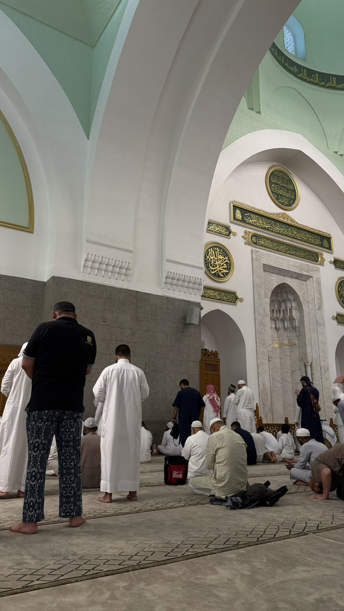 se_zx1's tweet photo. عن النبي ﷺ قال: «من تطهَّر في بيته، ثم أتى مسجد قباء، فصلَّى فيه صلاةً، كانَ له كأجر عمرةٍ» https://t.co/glrtKvHMGo