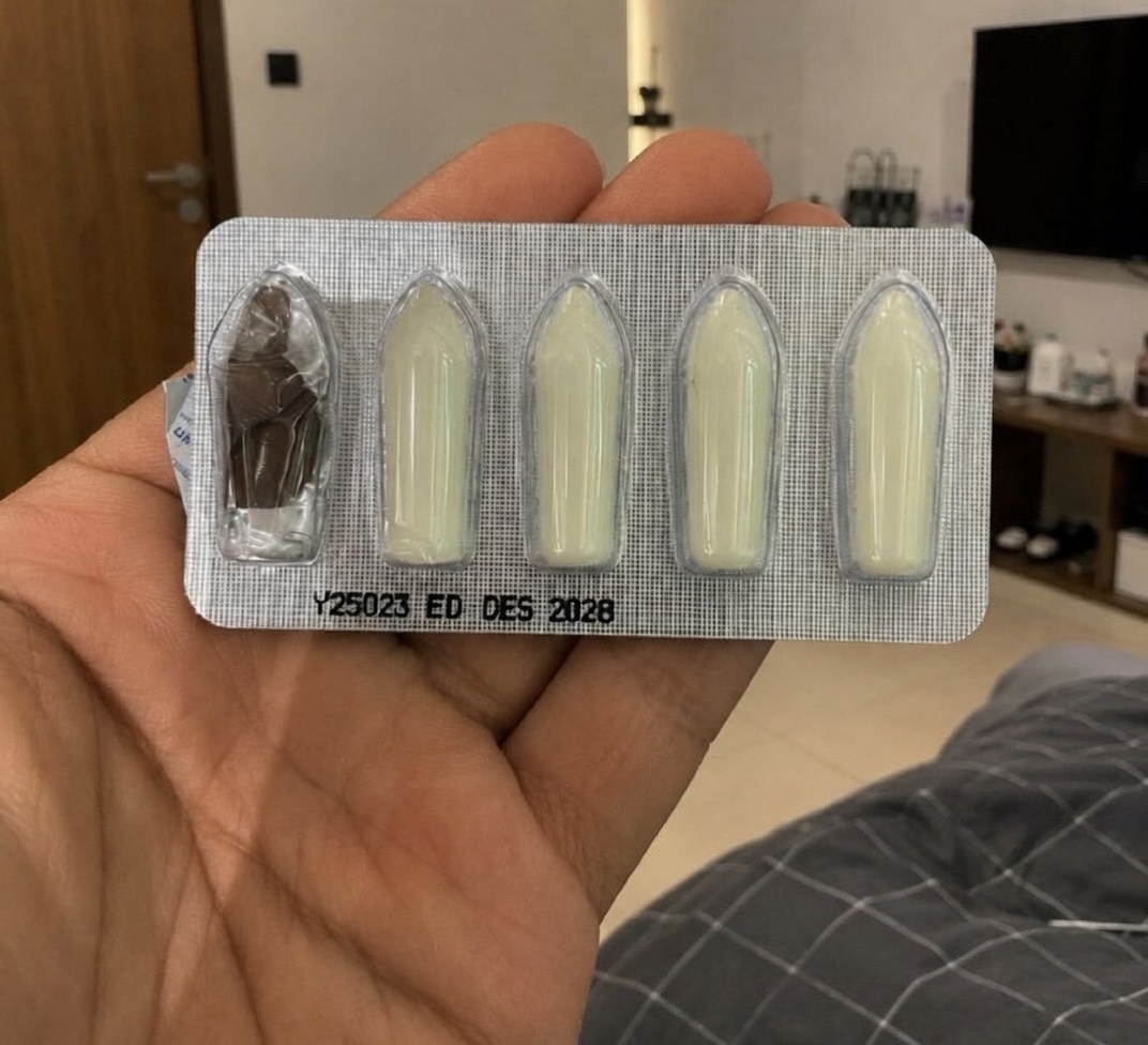 Laineytales's tweet photo. Last night my husband was out of town. When he came back to his room, I was about to put his jacket in the washing machine, and I found this in his pocket. Does anyone know what this is? https://t.co/OBfFIka6pK