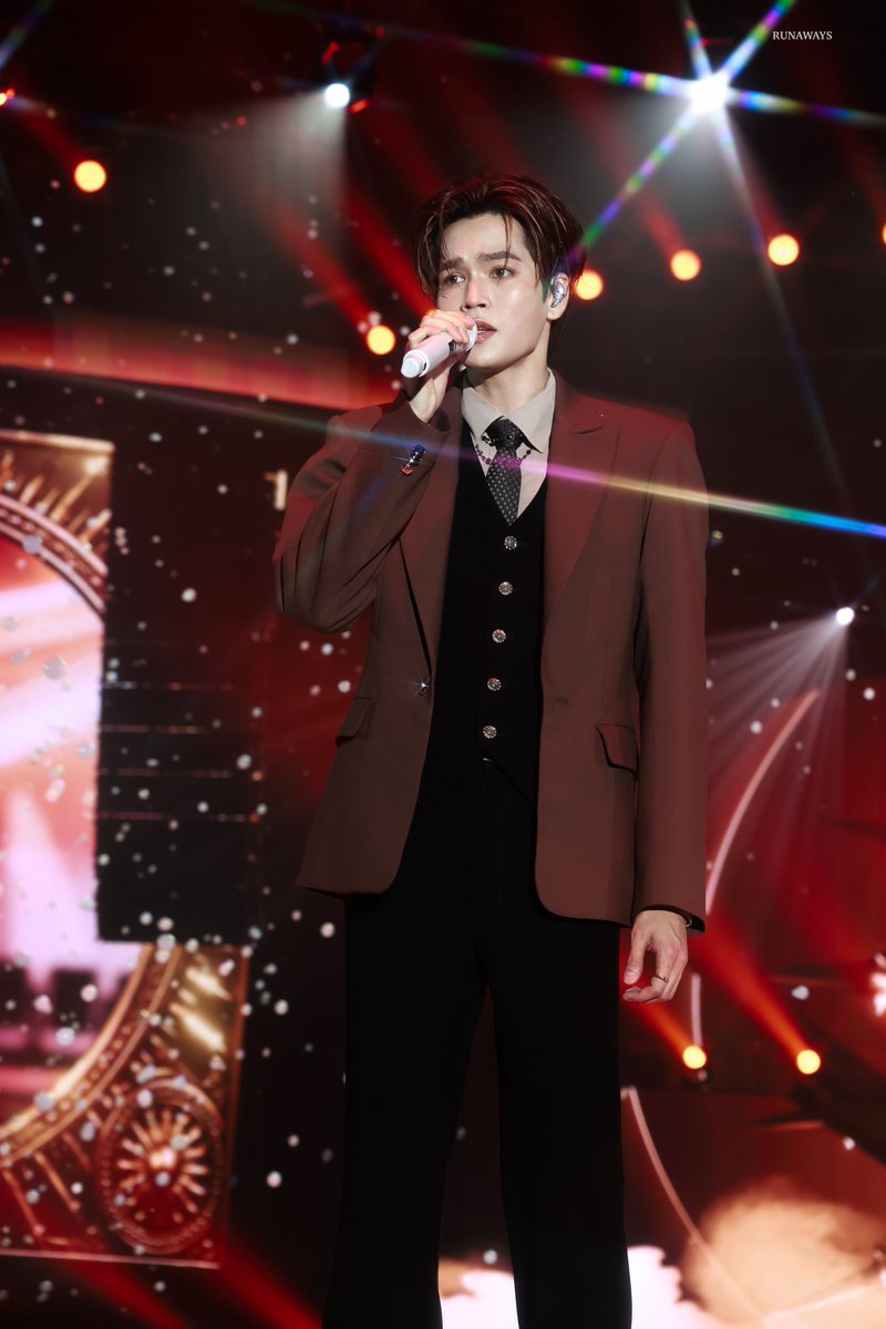 _runaway_s's tweet photo. • 🫶

JUNIORMARK ONCE SUNNYMOON
#JuniorMarkConcertD1 
#JuniorMarkConcert 
#markjrtn 
#JuniorMark 
#ชีนวร https://t.co/6iltOu3jUR