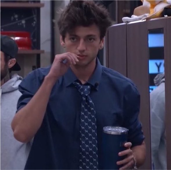 melodyfnmorris's tweet photo. #needthat #bb28 #noshame https://t.co/TdPcwSfUuE