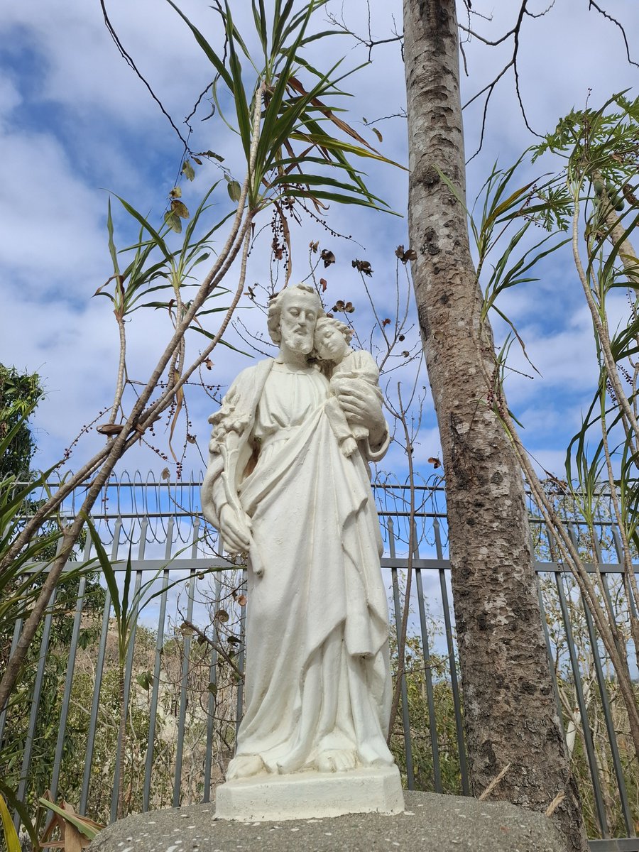 JoeJoy1607's tweet photo. Saint Joseph, pray for us!
#SaintJo https://t.co/7B0xPmCPXS