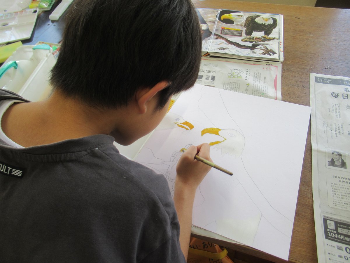tsujisgk's tweet photo. 「動物の絵の描き方①②」講座を開催しました。みんな集中して動物の絵を仕上げることができました‼️大満足の笑顔がたくさん見られました☺️😁😊
#辻交流館　#こども講座 　#夏休み　#動物の絵 https://t.co/Z5g7MsaFey