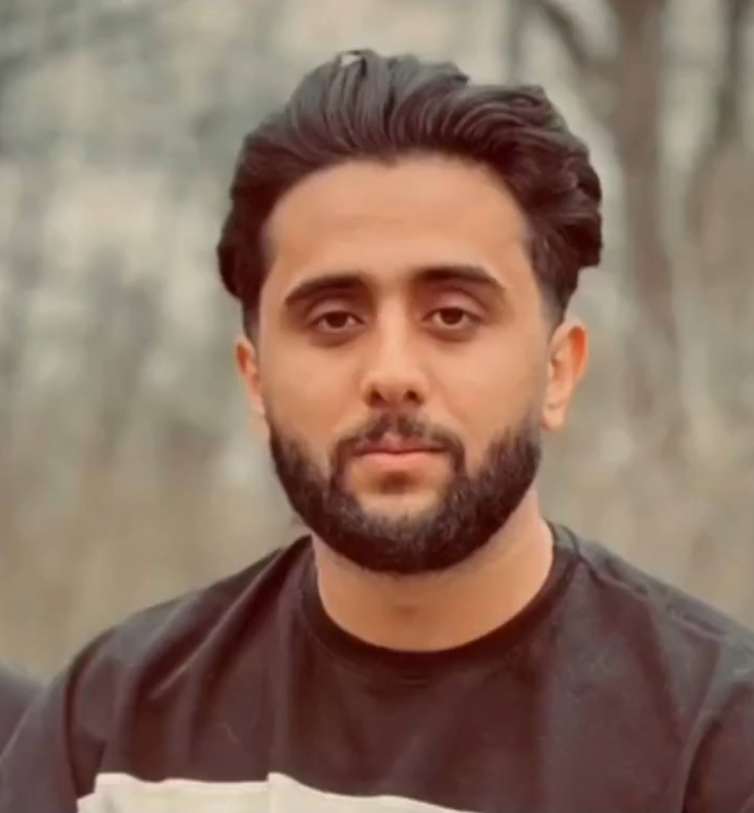 HichkasOfficial's tweet photo. One in tens of thousands.

Iranian patriot #MostafaNooriShirazi, murdered by the Islamic Republic terrorists.

And the world ignored the largest massacre in recent history.

#IranMassacre‌
#JavidShah https://t.co/ZsupLIxVF4