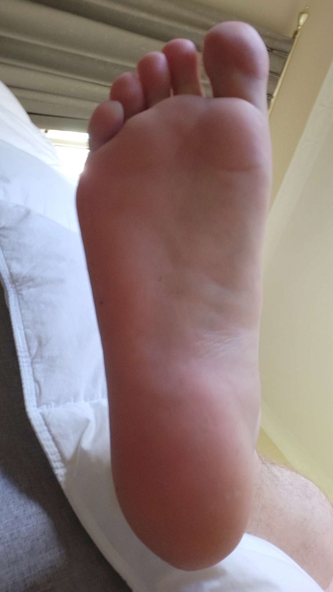 ausfootdom's tweet photo. Follow me to see more of my perfect soles #footdom #malefeet #footworship #malefootworship #footmaster #footfetısh #malefootfetish https://t.co/mPjezOlg3r