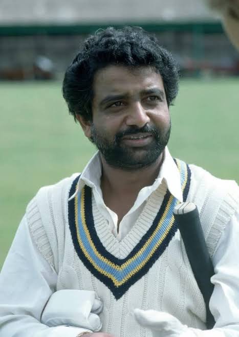 bollywoodtolly's tweet photo. Gundappa Viswanath  pure class in Indian cricket. 🇮🇳

91 Tests, 6,080 runs, 14 centuries.
A wristy magician whose batting was all about timing, elegance and touch.

One of India’s finest batsmen of the 1970s. 🏏✨ https://t.co/Y3w4G8tVbI