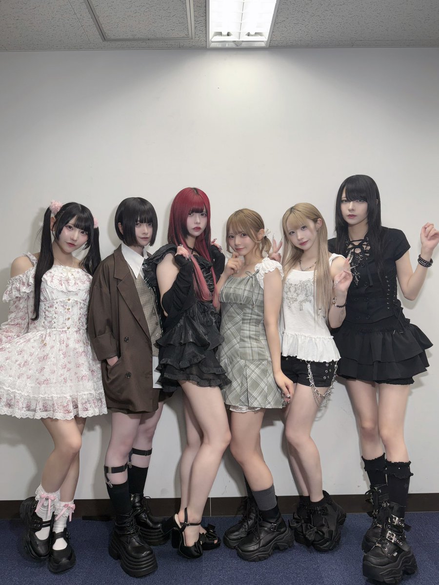 AZATOY_idol's tweet photo. ꒦꒷꒦꒷꒷꒦꒷꒦꒷꒷꒦꒦꒷꒦꒷꒷꒷꒦꒷꒦꒷꒦꒷꒷꒦꒷꒦꒷꒷꒦

名古屋チェキ会ありがとう🦋
夏のあざと〜いデート服♡AZATOYちゃんでした🍉

この後は『AZATOY SUMMER TOUR』名古屋編🧡
名古屋 X-HALL -ZEN- でみんなのこと待ってるよ〜♡

#AZATOY https://t.co/mNhnRd0qQx
