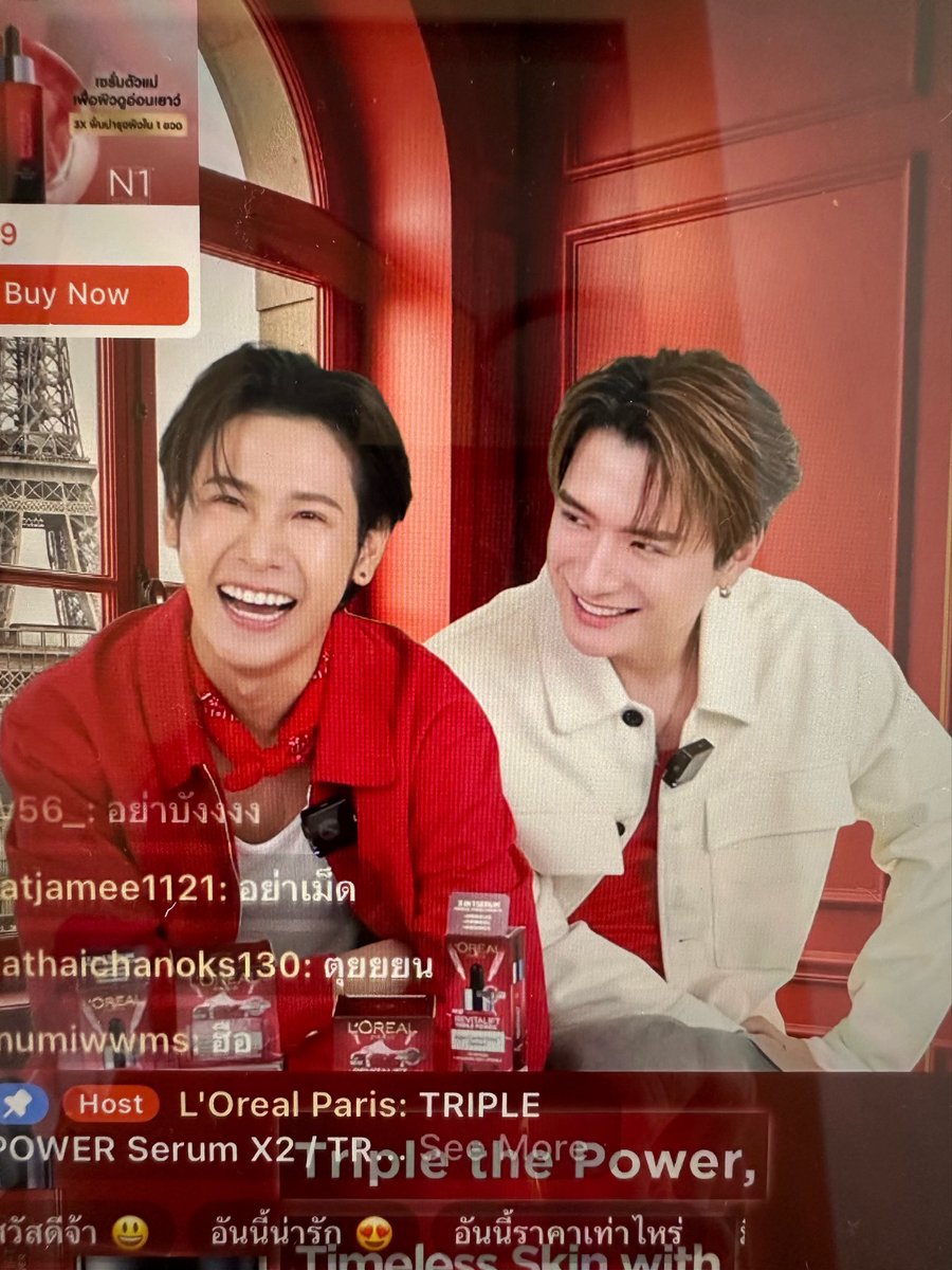 gfyyeCROj3w's tweet photo. ずっとニコニコ☺️
#SingtoPrachaya  
#LOrealTriplePowerxKristSingto https://t.co/AsNwpjFLE7