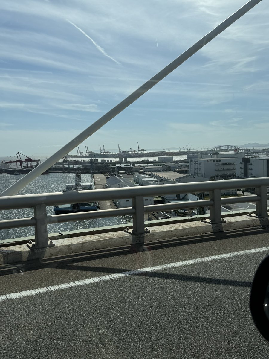 sachiriena's tweet photo. 万博跡地が見える👀 https://t.co/6dw3j5UEr1