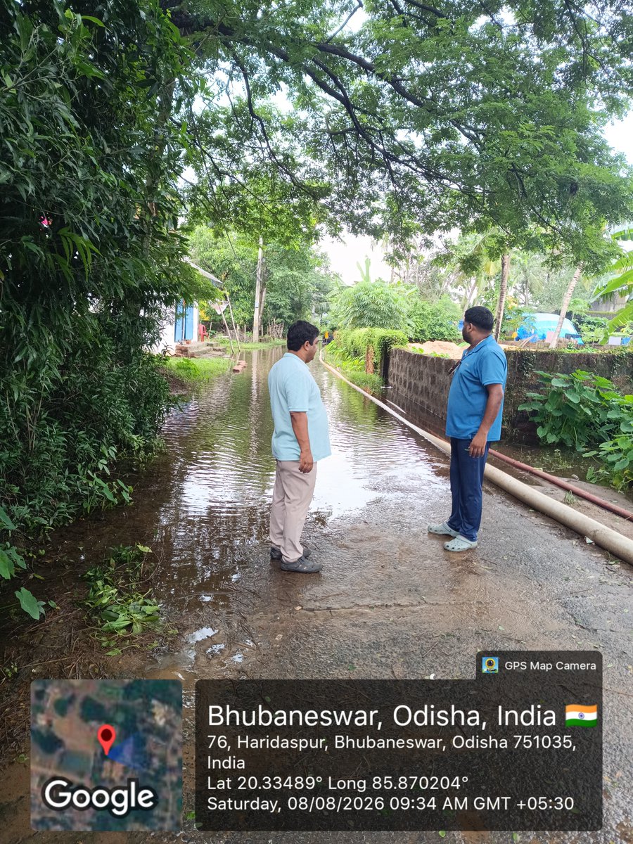bmcbbsr's tweet photo. Continuous pumping operations are being carried out at waterlogged locations to facilitate rapid water evacuation and ensure public safety and mobility during the monsoon.
#Waterlogging #Bhubaneswar https://t.co/4NOsLKtwCM