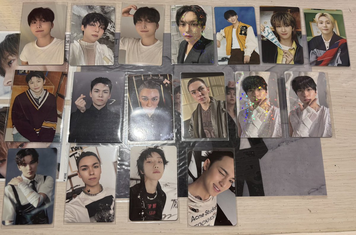 path_dk_cd's tweet photo. セブチ SEVENTEEN トレカ 交換 YAKUSOKU RIGHT HERE NEW_

譲:エスクプス ジョシュア ホシ ウォヌ ウジ ディエイト ミンギュ スングァン バーノン ディノ（画像1,2,3枚目）
求:ドギョム（リプ欄）

郵送同日発送📮
セルカ↔セルカ
異種交換🙆‍♀️ 
YAKUSOKU異種交換 n:1🙆‍♀️
 お気軽にお声がけください🙇‍♀️ https://t.co/A3bz8gp4LJ