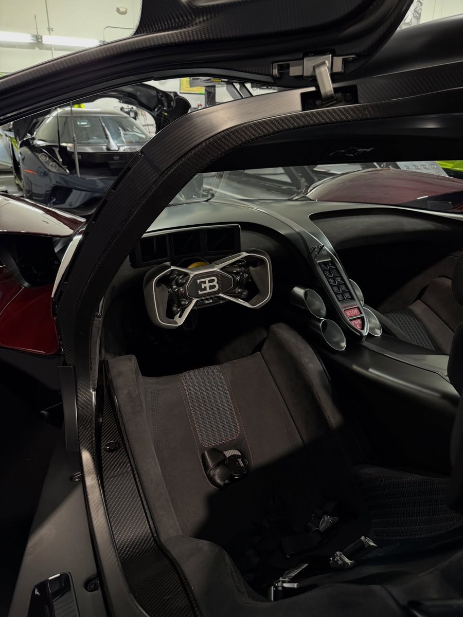 StanceSpec's tweet photo. Bugatti BOLIDE https://t.co/7QLhtumi2x
