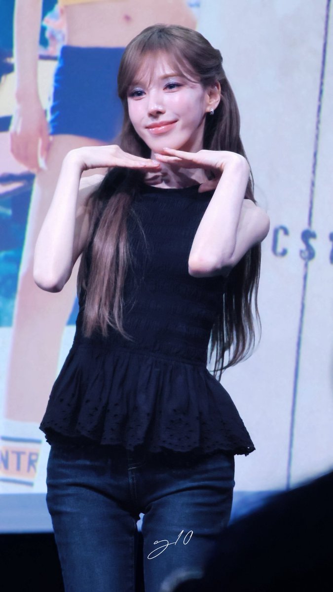 YA_evannnn's tweet photo. 260808 음중미팬
#RedVelvet #레드벨벳  #WENDY  #웬디 https://t.co/RYSiFDmu8D