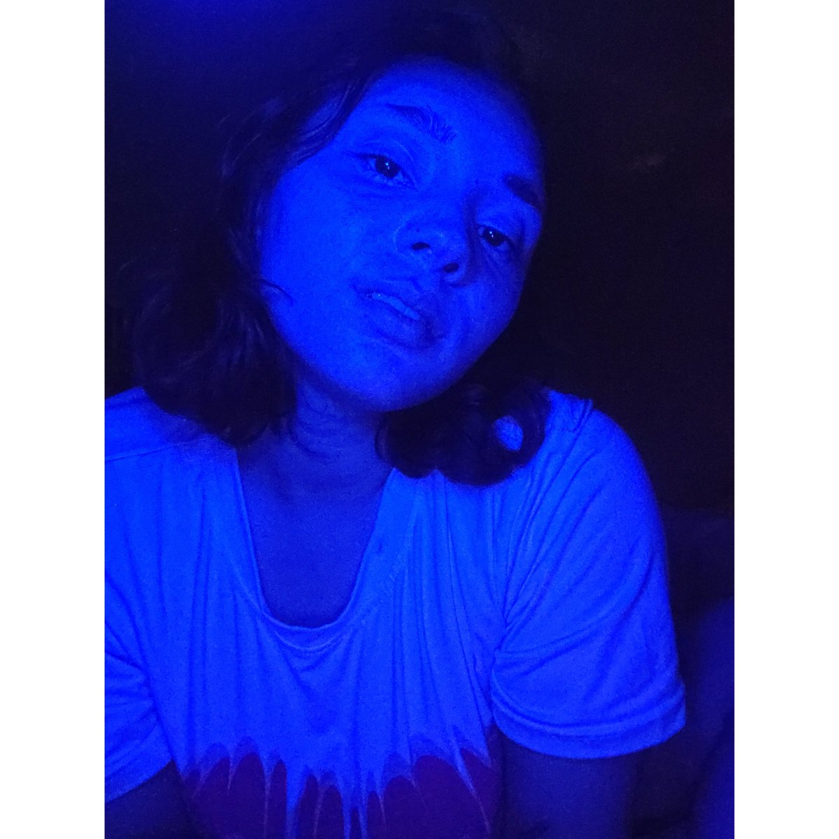 itsironicbabe's tweet photo. Lost in the glow, finding peace in the quiet. Sometimes the calm speaks louder than words.#BlueAesthetic #MoodyVibes #NightPhotography #PortraitMood #BlueLight#BlueAesthetic #BlueMood #BlueVibes #MidnightBlue #MoodyAesthetic #BlueHour #DarkAesthetic #Selfie #Portrait #NightVibes https://t.co/IOibrwcLI4