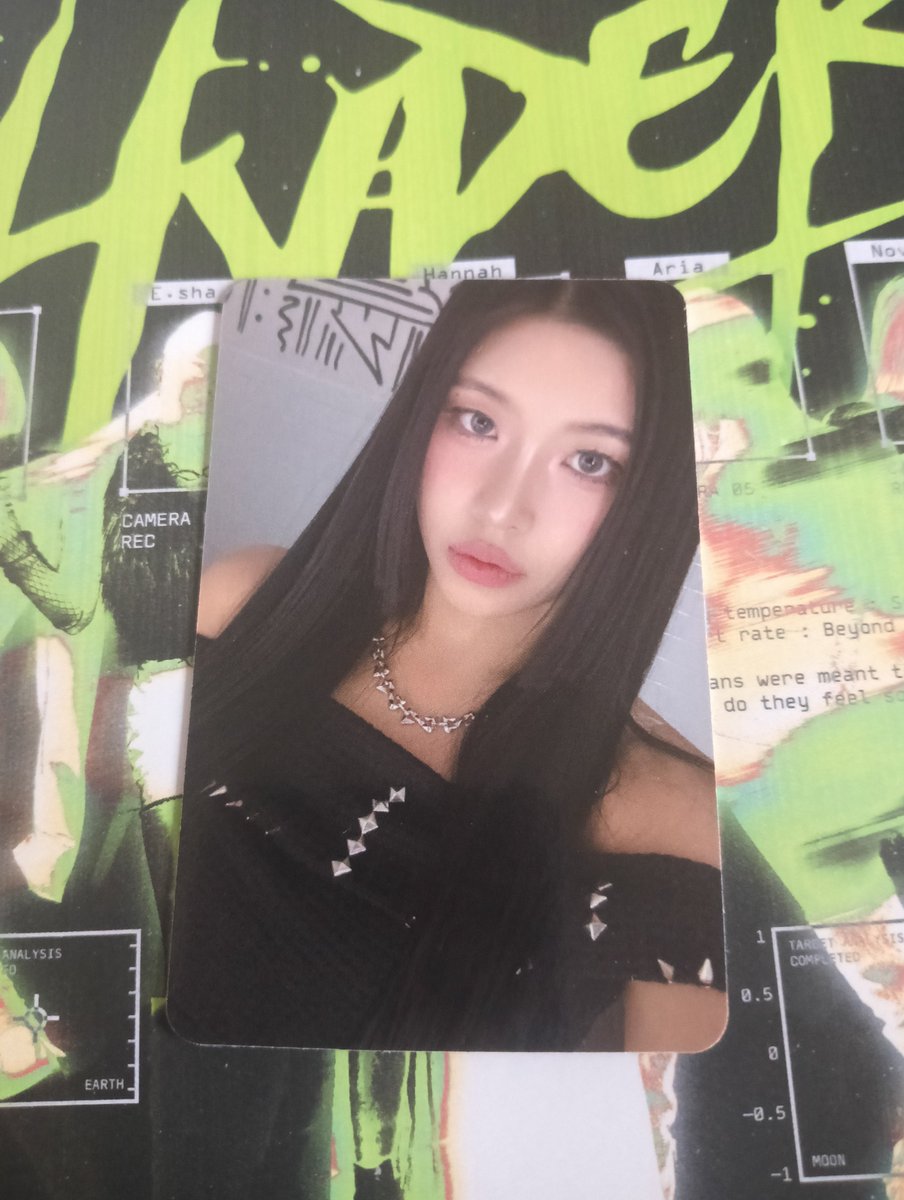 cheersformultis's tweet photo. Damn. Kwon Yena looks so good🔥
#XIN #ESHA https://t.co/XfzfRoz4Ga