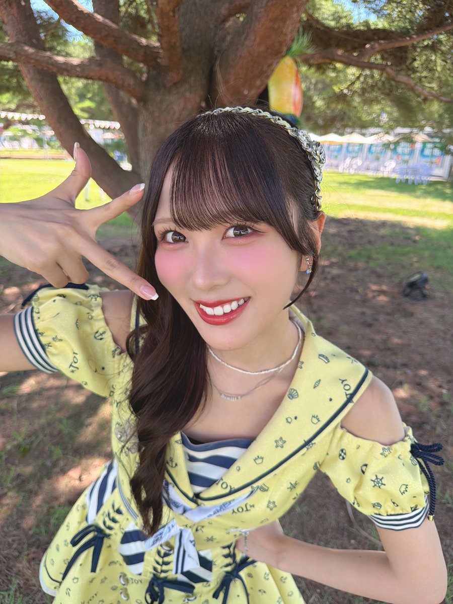 aida_jurii's tweet photo. 「LuckyFes’26」
ありがとうございました⚓️♡

アッツアツな空間でした！
夏フェス、最高すぎる〜！！🪄︎︎✨

お姉さんな髪型にしてみたよ〜
いっぱいお水飲んで、引き続きお楽しみください🌼
 #LuckyFes #ニアジョイ https://t.co/XolG6kMwyn