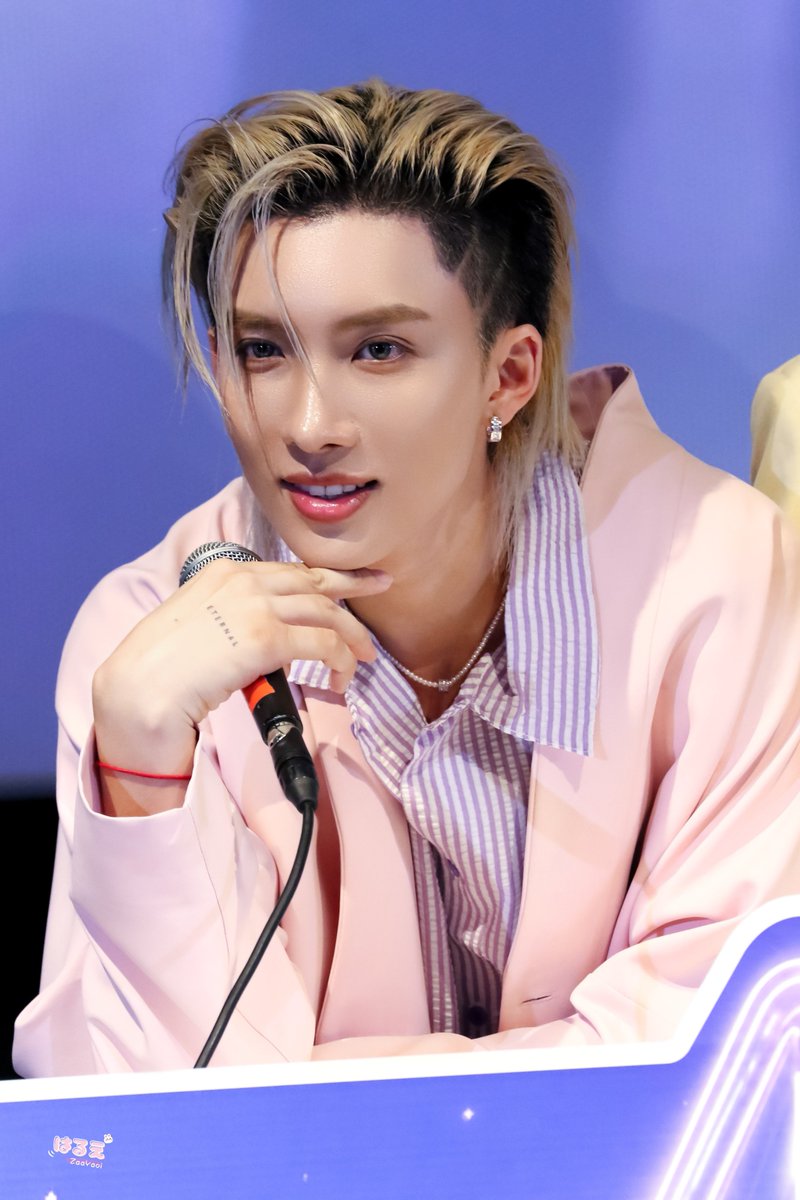 ZaaYaoi's tweet photo. อันเดอร์คัตมาอย่างหล่อเท่...ก็ยังเอาจริตคนสวยขาลงไม่ได้ 🤣🤣🤣🤣  เอ็นดูพี่ณลเขานะคะ
#NuuiWorldxBossNoeul
#Noeulnuttarat https://t.co/TxjfEVzoog