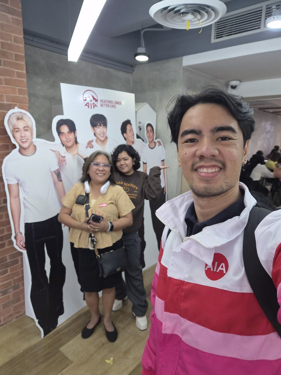 alfred_AIA's tweet photo. Thank you A'tin for joining today's recruitment event kahit bumabagyo! Talagang napakadedicated nyo. Can't wait to have you onboard 💙

#SB19 #SB19xATIN #MAHALIMA https://t.co/22YTygRHnD