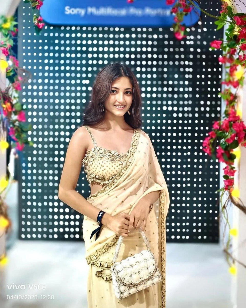 BarbieSevixof's tweet photo. Traditional look always best🩷🩷🩷 https://t.co/MPMANtt3MU