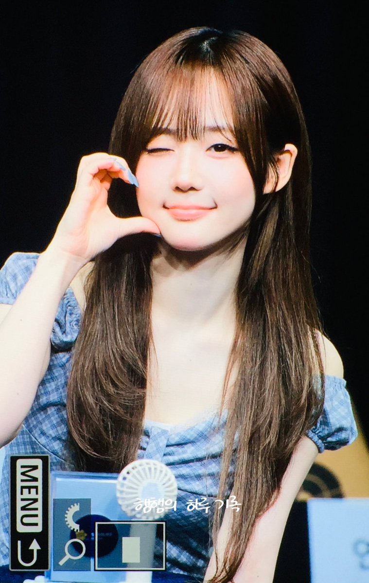 First0806_'s tweet photo. 260808

#tripleS #트리플에스 #윤서연 https://t.co/0nZEGpBZFi
