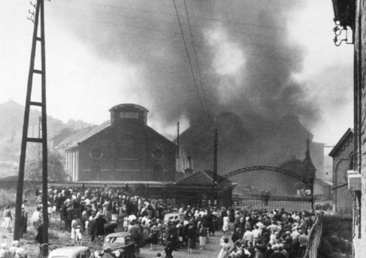 iosonospartaco's tweet photo. 70 anni fa a Marcinelle la più grande tragedia in miniera, 262 morti in maggioranza italiani. Un dramma che mosse le coscienze e contribuì a costruire un'Europa migliore.
https://t.co/qCT96ND36q
#marcinelle #miniera #carbone #tragediadimarcinelle #belgio #ceca #cee #manoppello https://t.co/lNDJUR0FOh