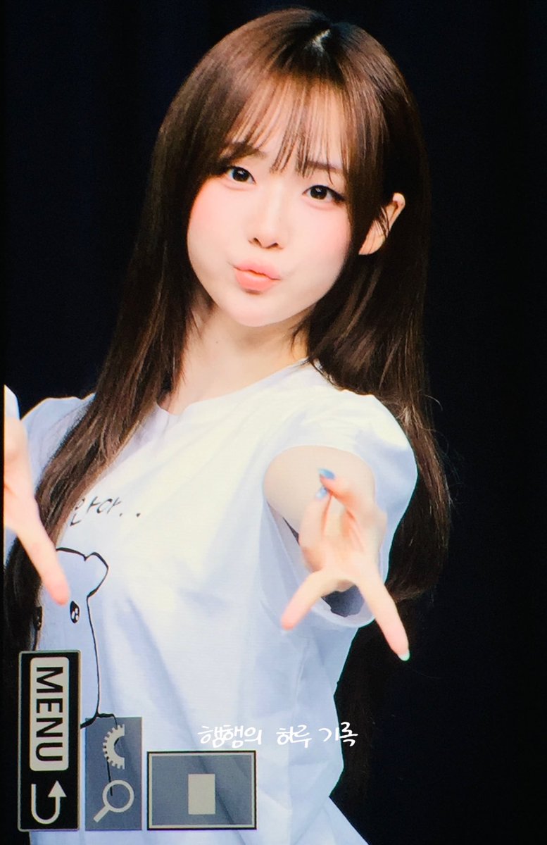 First0806_'s tweet photo. 260808

#tripleS #트리플에스 #윤서연 https://t.co/WtTPYbDt3H