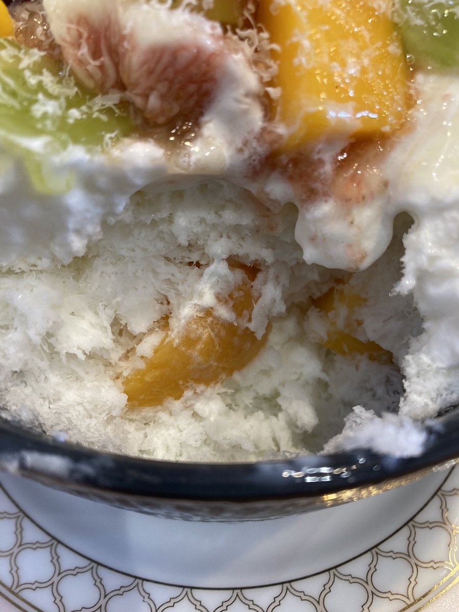 Citrusorange13's tweet photo. さくら氷菓店@茨城県稲敷郡阿見町
7種のフルーツサラダボウル
悩みに悩んで13周年記念メニュー、7種とありながら7種以上のフルーツがのってるとのこと。なんとこの日は13種。
色々のフルーツを少しずつ食べれて満足しました���この日も美味しかったです。 https://t.co/clAExpVCzg